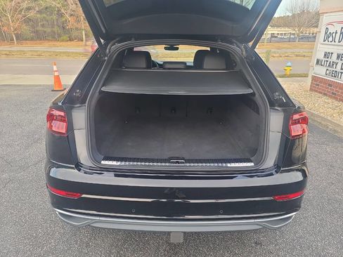 Used 2019 Audi Q8 Premium image 28