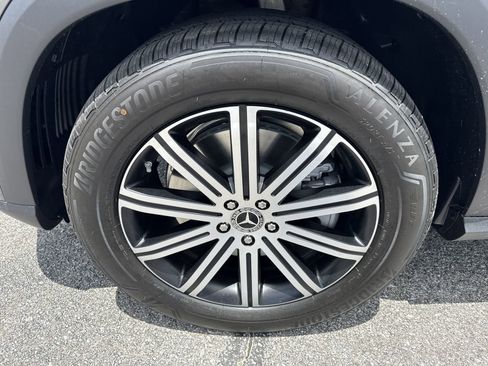 New 2025 Mercedes-Benz GLE 450e 4MATIC image 9