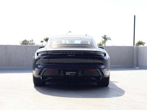 Certified 2022 Porsche Taycan image 10