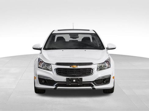 Used 2016 Chevrolet Cruze LT FWD image 4