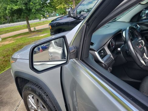 Used 2018 GMC Acadia SLT FWD image 12