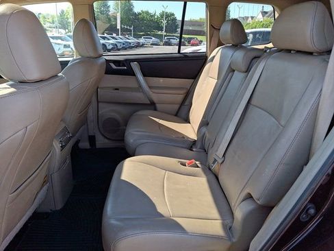 Used 2013 Toyota Highlander SE AWD/4WD image 13