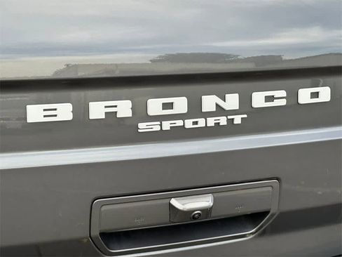Used 2025 Ford Bronco Sport Outer Banks image 7