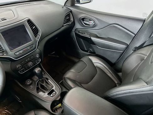 Used 2023 Jeep Cherokee Altitude Lux image 11