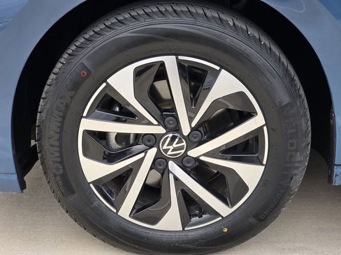 Used 2025 Volkswagen Jetta S image 8