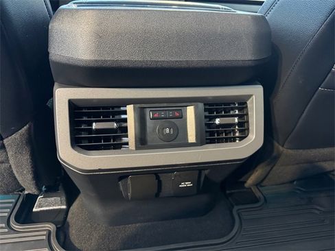 Used 2024 Ford F350 Lariat w/ Lariat Ultimate Package image 24
