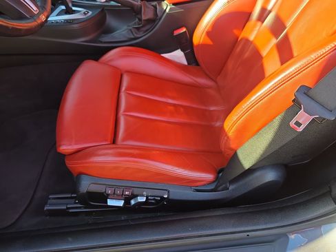 Used 2017 BMW M4 Convertible image 18