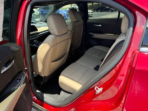Used 2024 Cadillac XT4 Premium Luxury w/ Active Safety Package FWD image 10