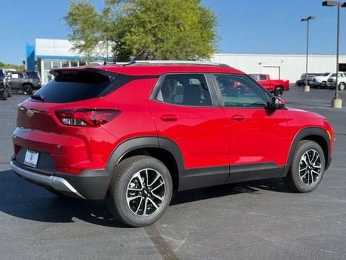 New 2026 Chevrolet TrailBlazer LT w/ Convenience Package FWD image 6