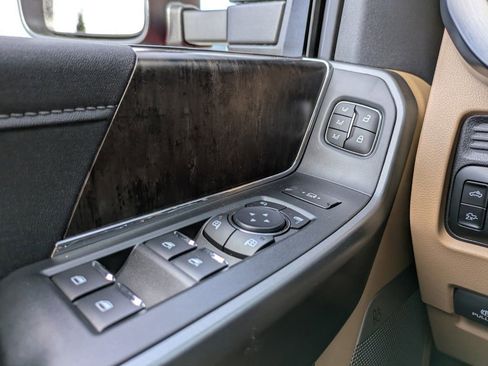 New 2026 Ford F250 Lariat w/ Black Appearance Package image 28