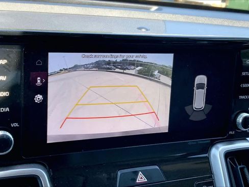 Used 2022 Kia Sorento S FWD image 26