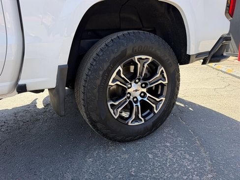 Used 2023 Chevrolet Colorado W/T RWD image 8
