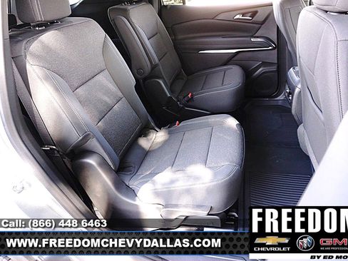 New 2026 Chevrolet Traverse LT w/ LPO, Floor Liner Package FWD image 16