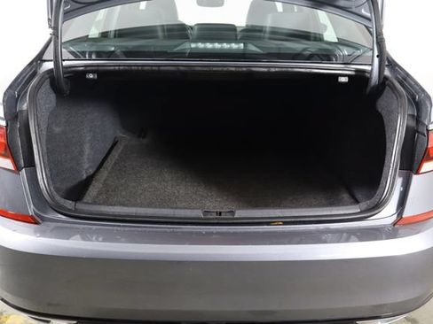 Used 2022 Volkswagen Passat 2.0T R-Line FWD image 18