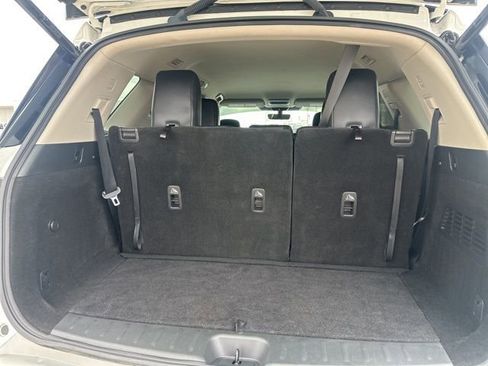 Used 2023 Nissan Pathfinder SL image 22