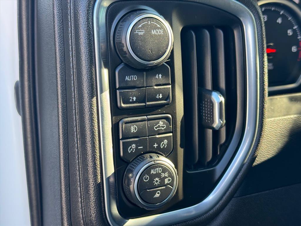 Used 2022 Chevrolet Silverado 1500 High Country w/ LPO, Dark Essentials Package AWD/4WD image 16