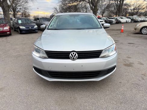 Used 2012 Volkswagen Jetta TDI image 2