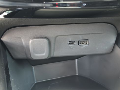 New 2026 Chevrolet Trax RS w/ Driver Confidence Package FWD image 25
