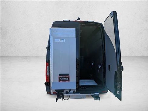 Used 2021 Mercedes-Benz Sprinter 3500 image 25