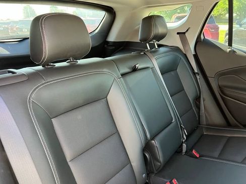 Used 2022 GMC Terrain SLT w/ Infotainment Package II AWD/4WD image 9