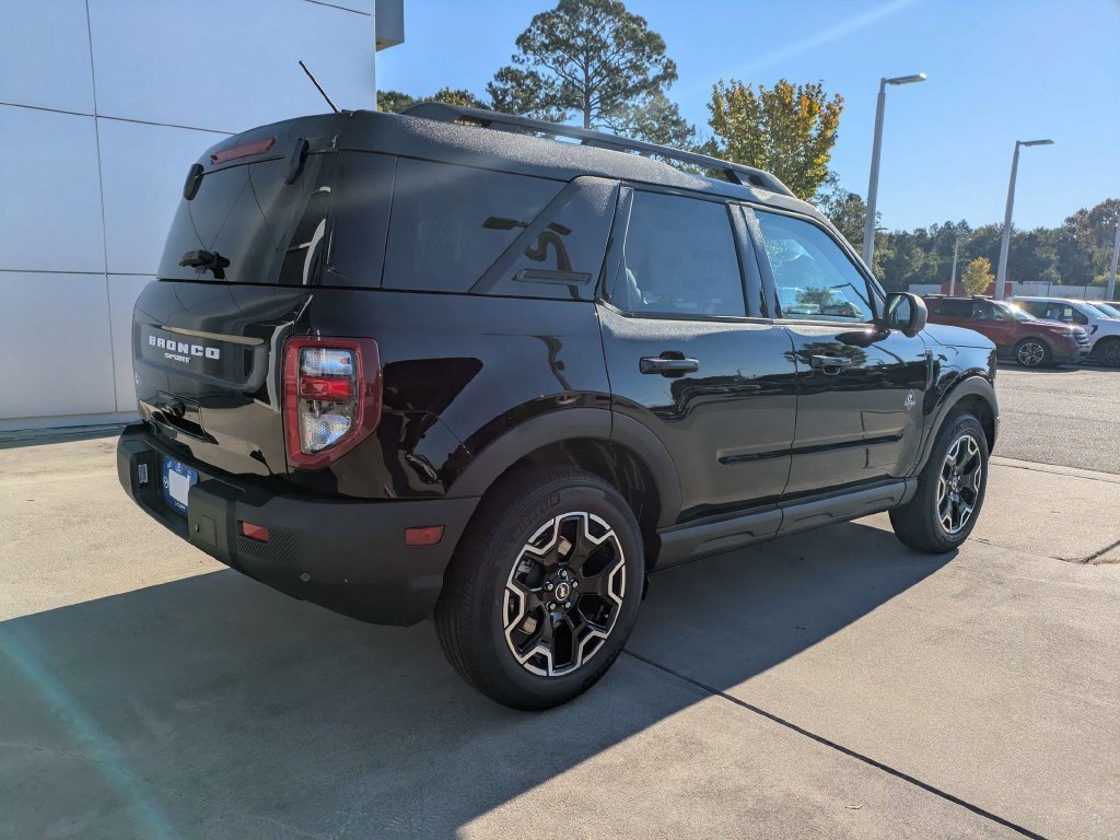 New 2026 Ford Bronco Sport Outer Banks w/ Outer Banks Tech Package+ AWD/4WD image 4