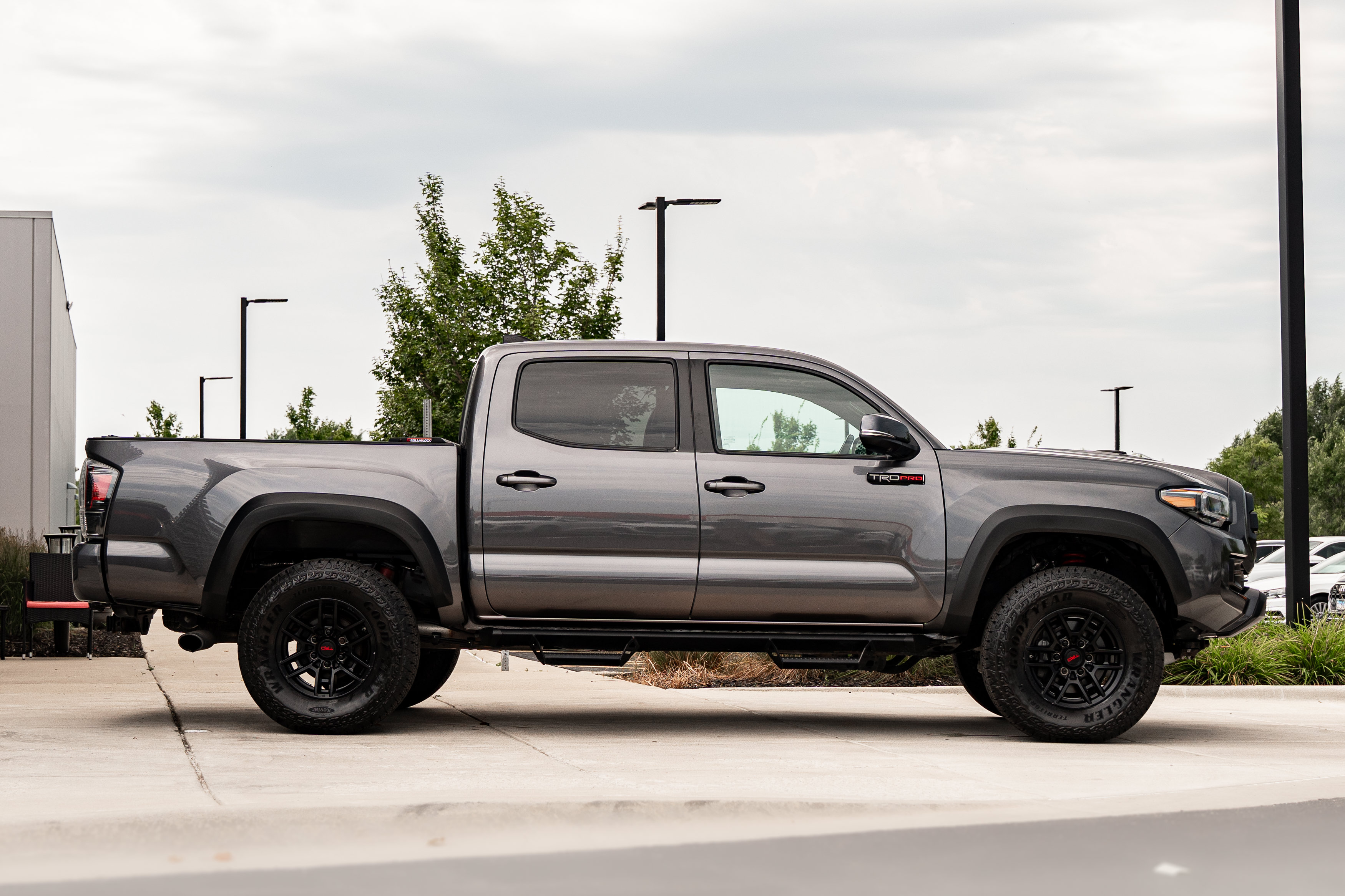 Used 2021 Toyota Tacoma TRD Pro AWD/4WD image 3