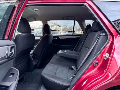 Used 2018 Subaru Outback 2.5i Premium image 14