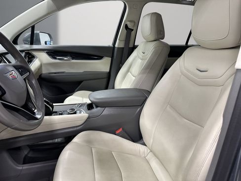 Used 2020 Cadillac XT6 Premium Luxury FWD image 14