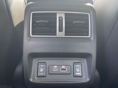 Used 2023 Nissan Maxima Platinum w/ Sport Mat Group FWD image 11