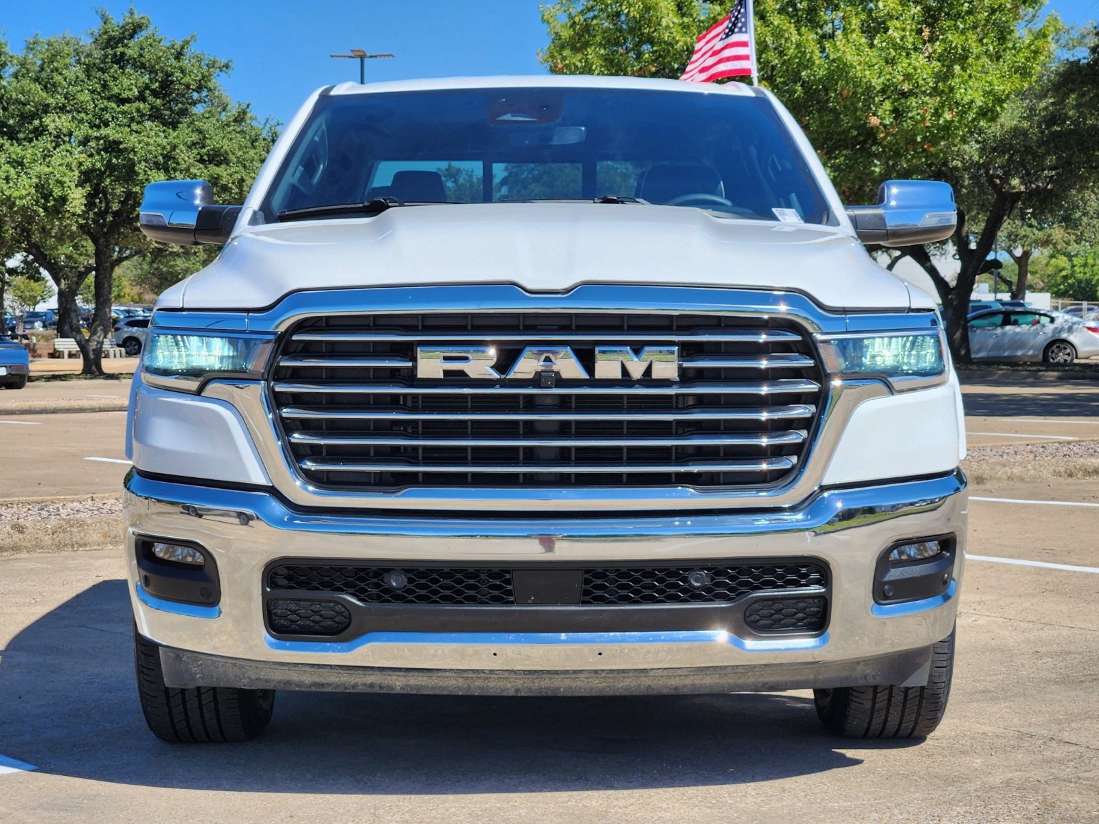 Used 2026 RAM 1500 Laramie AWD/4WD image 7