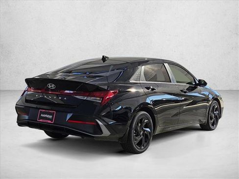 New 2026 Hyundai Elantra SEL Sport Premium FWD image 2