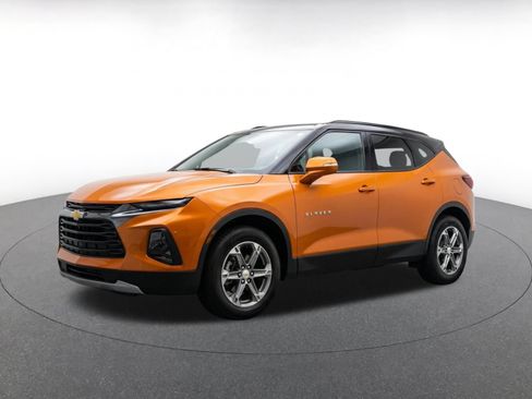 Used 2026 Chevrolet Blazer LT AWD/4WD image 3