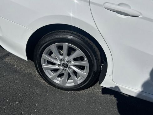 Used 2023 Toyota Camry LE image 12