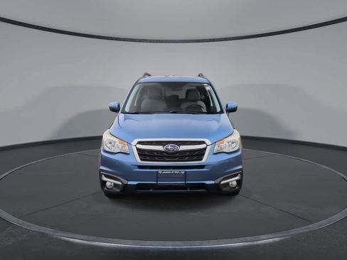 Used 2017 Subaru Forester 2.5i Limited image 3