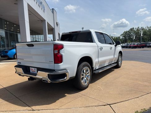 Used 2023 Chevrolet Silverado 1500 LTZ AWD/4WD image 5