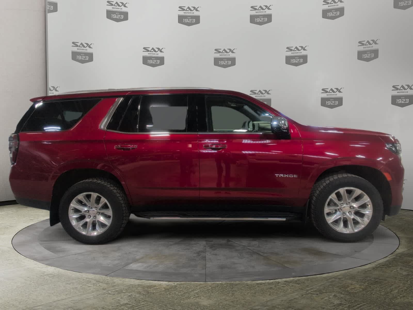 Used 2023 Chevrolet Tahoe Premier w/ Premium Package 2 AWD/4WD image 6