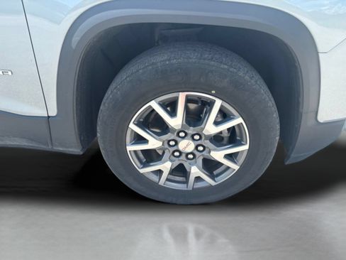 Used 2023 GMC Acadia SLT w/ Preferred Package FWD image 39