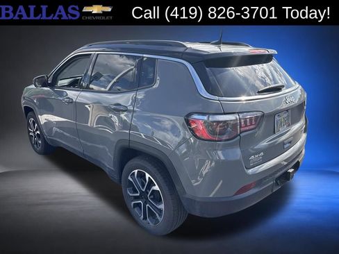 Used 2022 Jeep Compass Limited AWD/4WD image 2