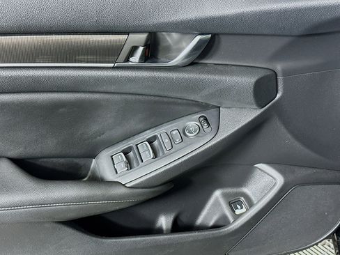 Used 2020 Honda Accord Sport image 15