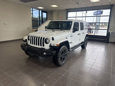 Used 2023 Jeep Wrangler Unlimited Sahara AWD/4WD image 1