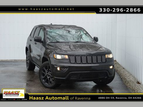 Used 2019 Jeep Grand Cherokee Altitude AWD/4WD image 1