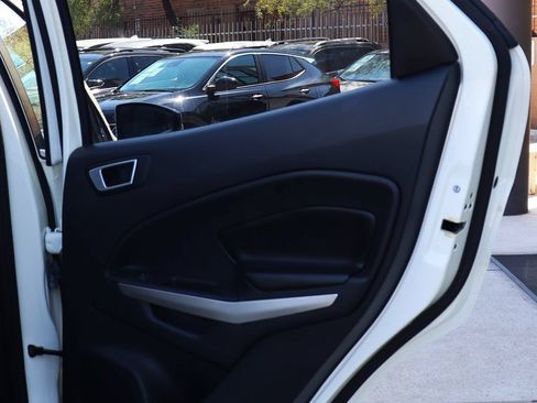 Used 2020 Ford EcoSport Titanium FWD image 25