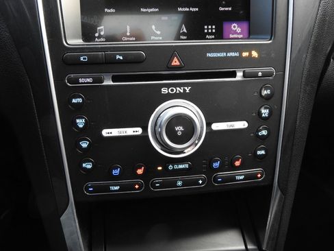 Used 2018 Ford Explorer Sport w/ Equipment Group 401A image 14