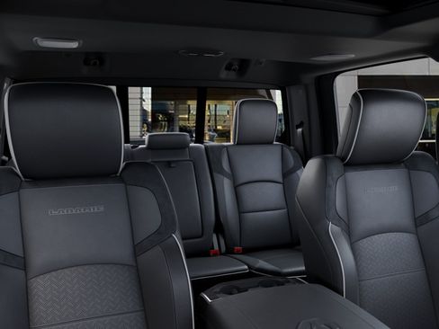 New 2026 RAM 2500 Laramie AWD/4WD image 26