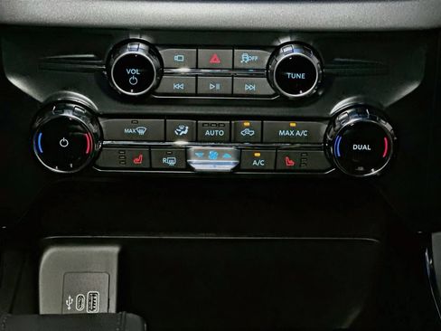 New 2026 Ford F150 XLT w/ Equipment Group 302A MID AWD/4WD image 15