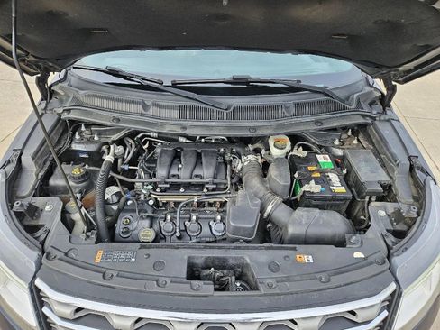 Used 2017 Ford Explorer XLT w/ Equipment Group 202A AWD/4WD image 10