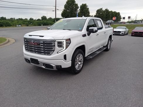 Used 2022 GMC Sierra 1500 Denali AWD/4WD image 3