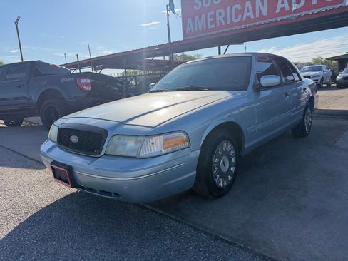 Used 2003 Ford Crown Victoria Police Interceptor image 4