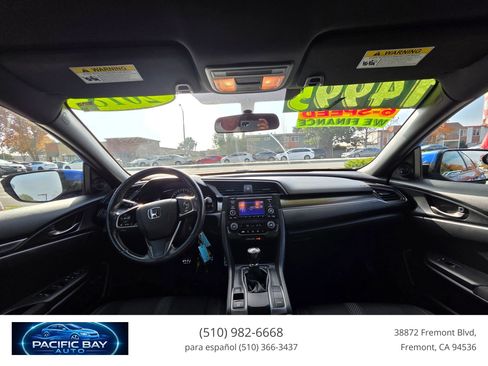 Used 2018 Honda Civic Sport image 14