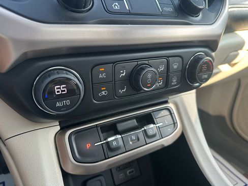 Used 2020 GMC Acadia Denali w/ LPO, Floor Liner Package image 18